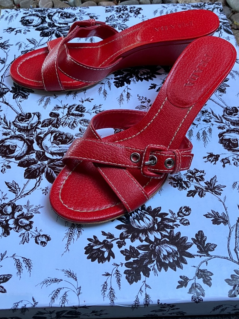 Prada Red Low Wedge Sandals Y2k, 90's, Vintage Womens EU 37.5 - Picture 2 of 16